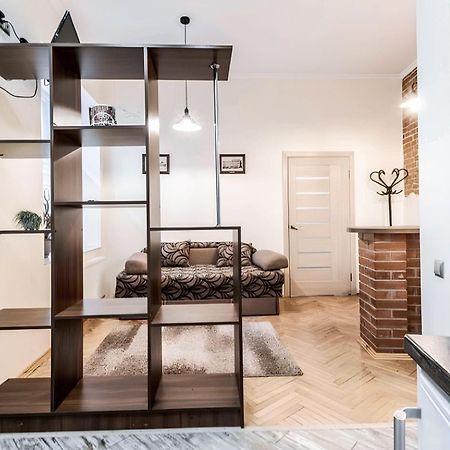 Cozy Apartments In The City Centre Lviv Bagian luar foto