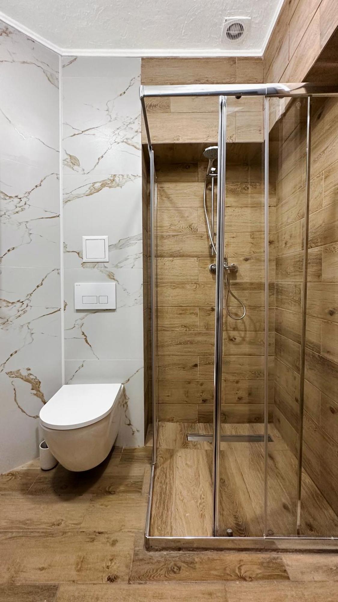Cozy Apartments In The City Centre Lviv Bagian luar foto