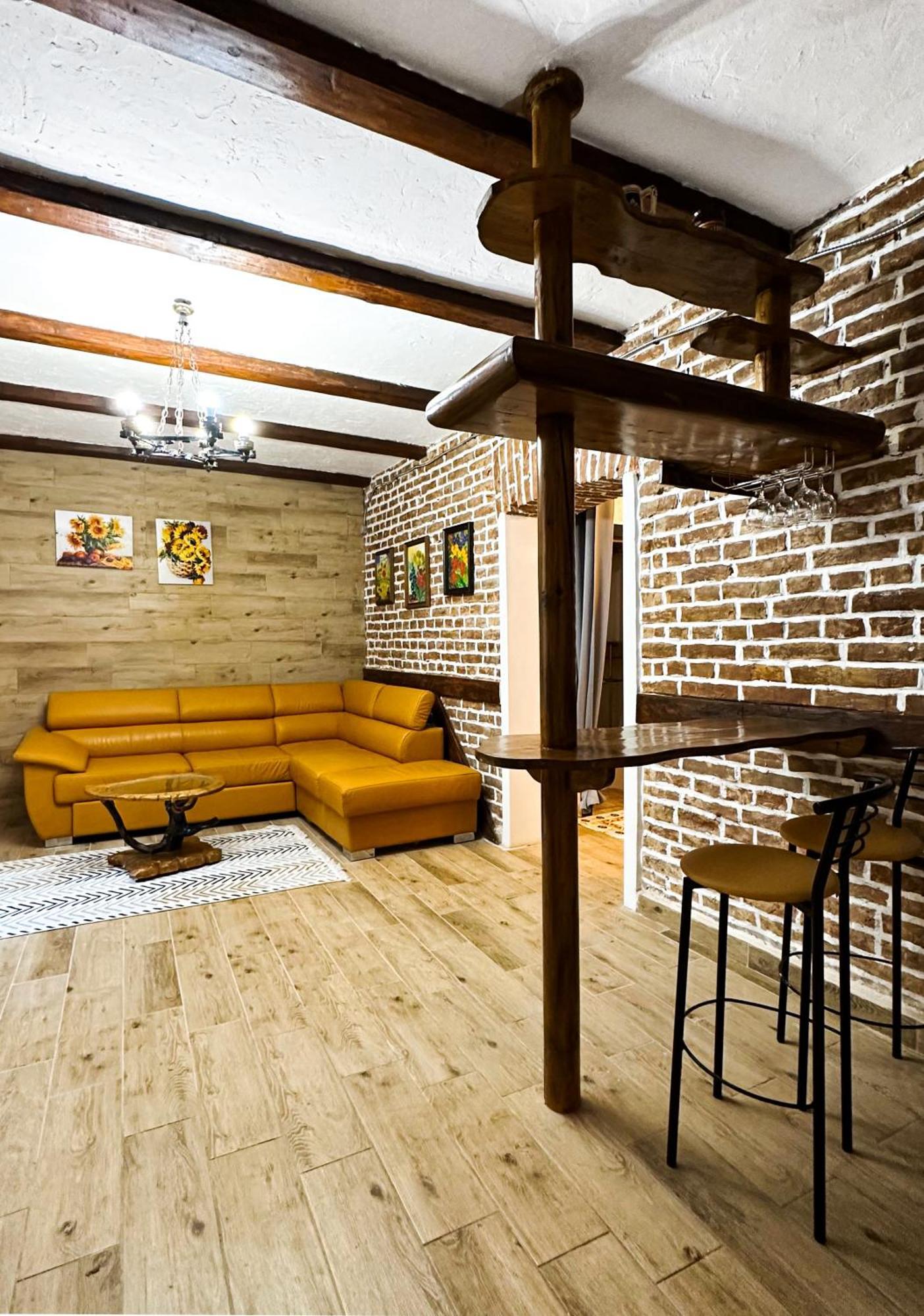 Cozy Apartments In The City Centre Lviv Bagian luar foto